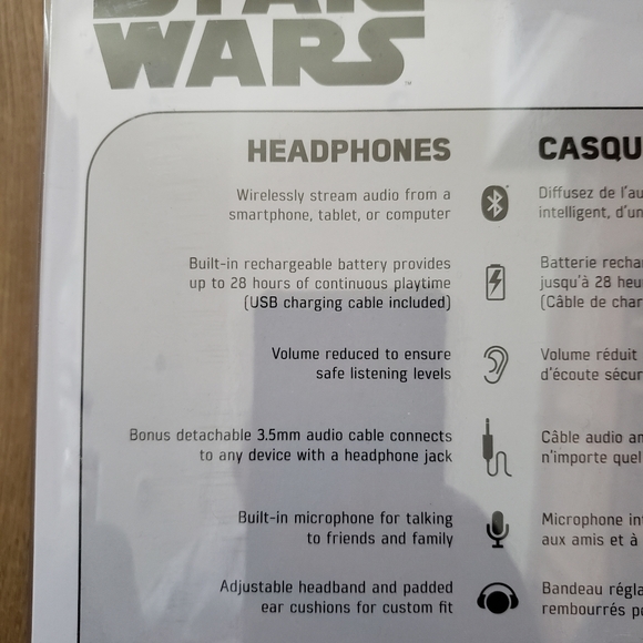 Mandalirian the child headphones over the head - Picture 2 of 4